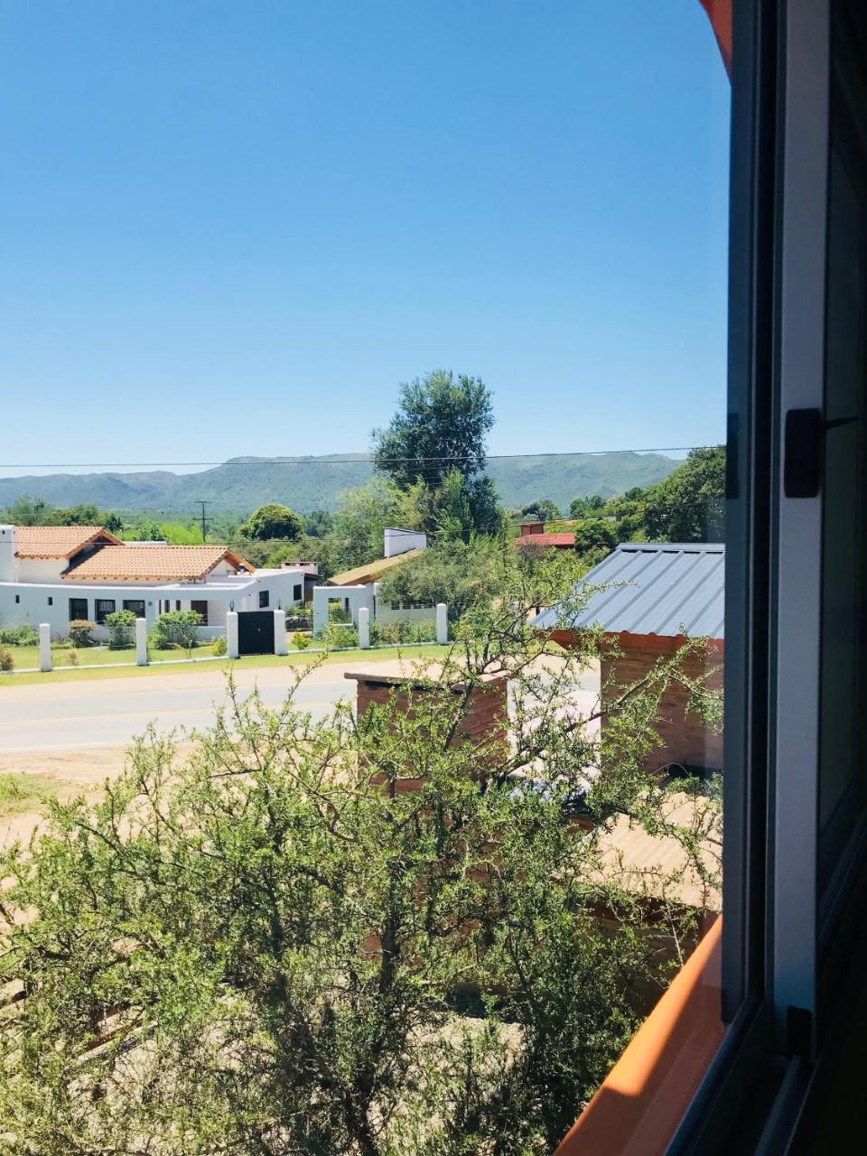 Eiru Hostel Santa Rosa de Calamuchita Bagian luar foto