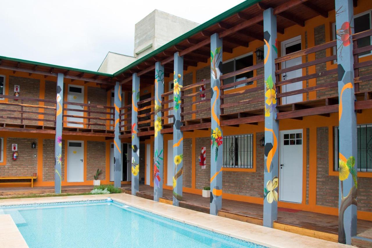 Eiru Hostel Santa Rosa de Calamuchita Bagian luar foto